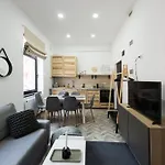 Apartmán Charming Old Town Flat With Mountain View