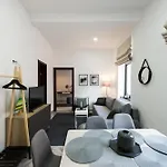 Apartmán Charming Old Town Flat With Mountain View *