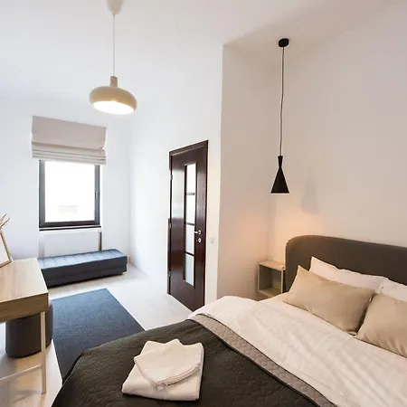 Apartman Charming Old Town Flat With Mountain View