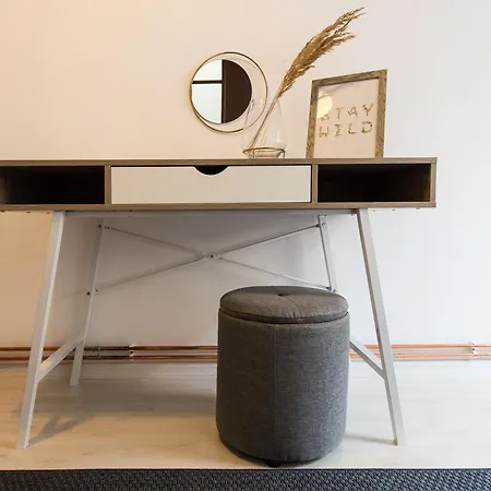 Apartman Charming Old Town Flat With Mountain View *