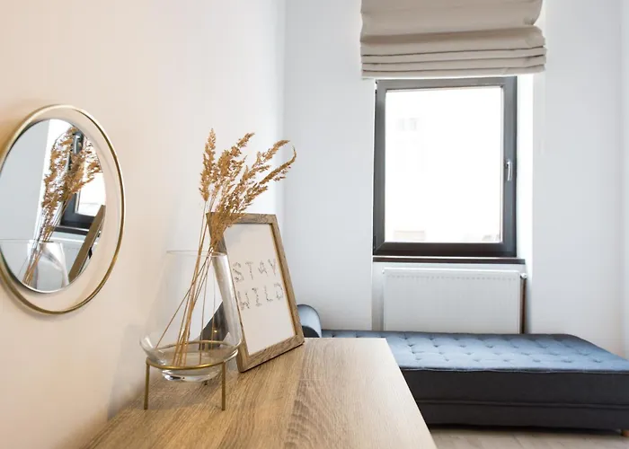 Charming Old Town Flat With Mountain View בראשוב