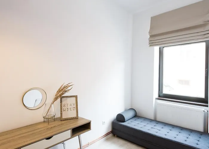 דירה Charming Old Town Flat With Mountain View בראשוב